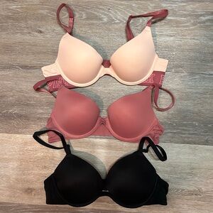 Set of 3 VS Pink Push Up Bras